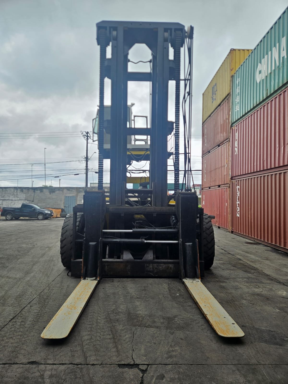 Empilhadeira Combustão - Milan - MC37