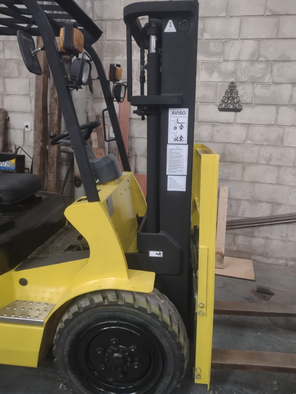 Empilhadeira Combustão - Ergomax - FG30