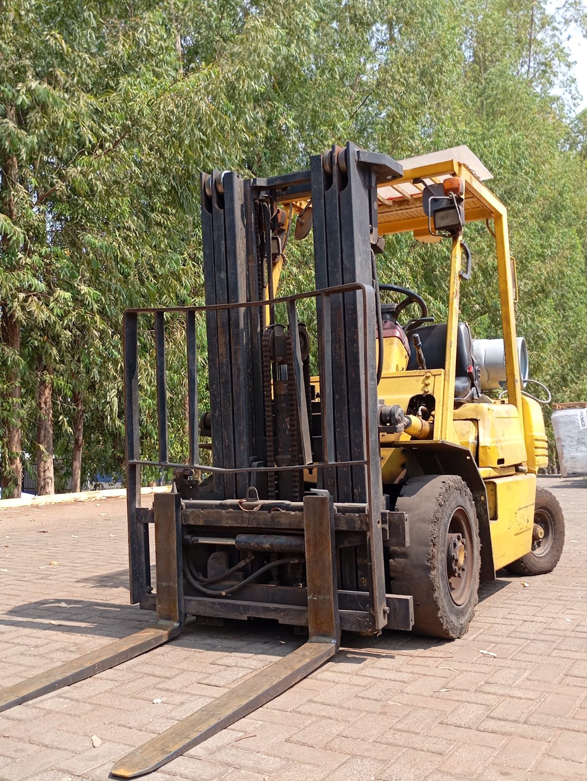 Empilhadeira Combustão - Komatsu - FG25