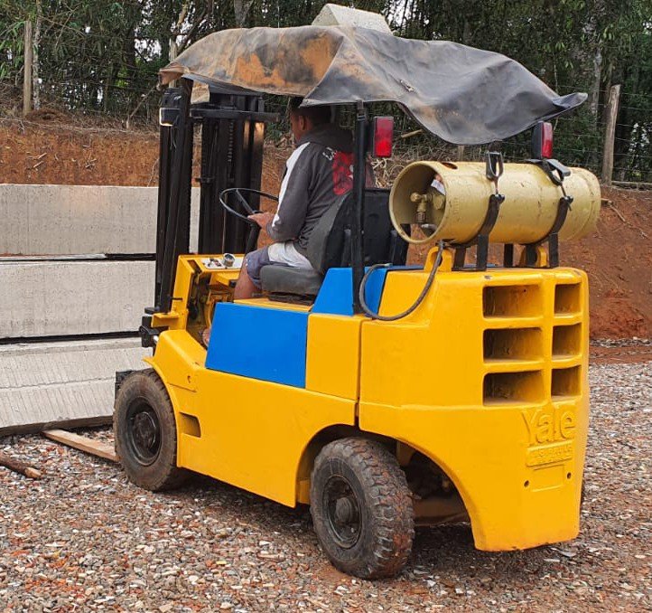 Empilhadeira Combustão - Yale - G83P050