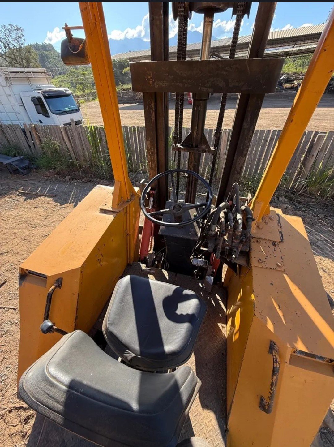 Empilhadeira Trator - Valmet - Série Prata