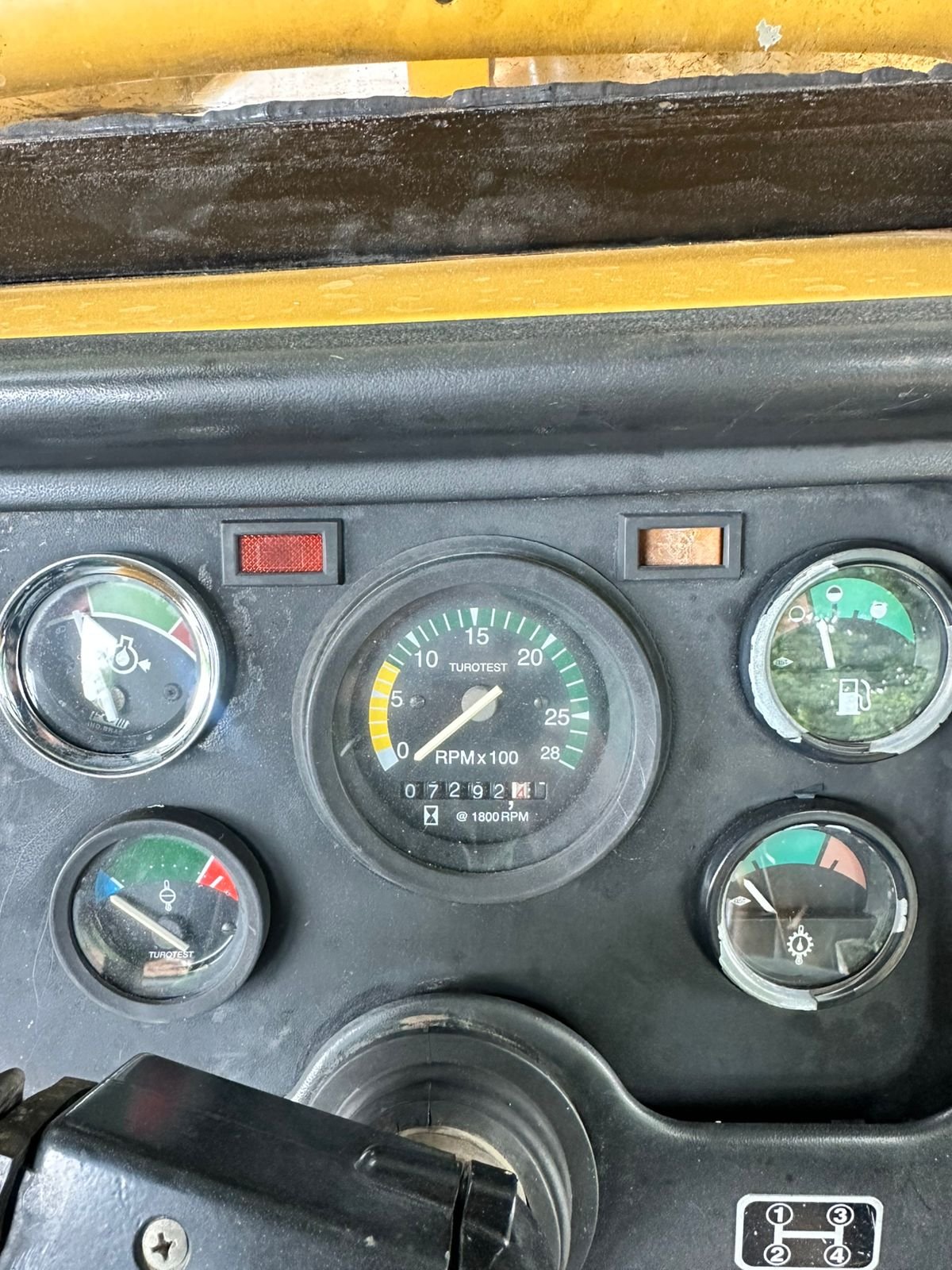 Retroescavadeira - Massey Ferguson - MF86HS