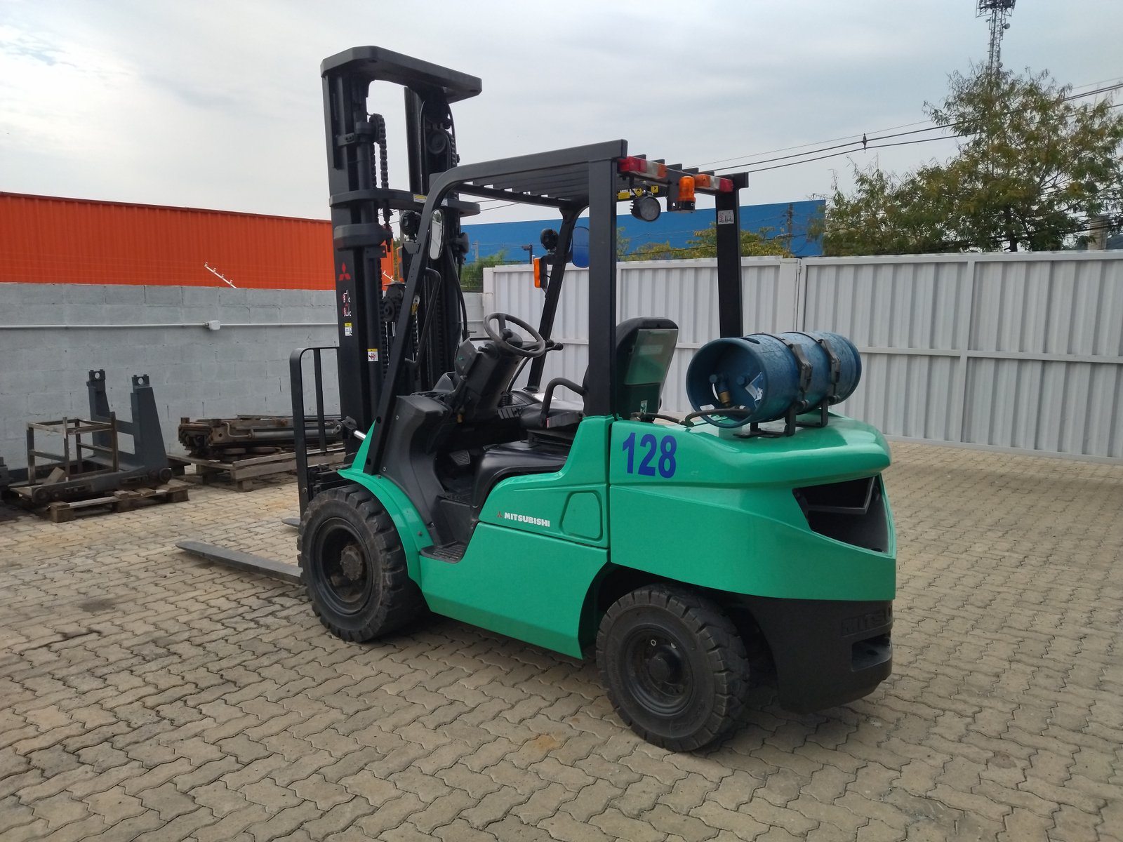 Empilhadeira Combustão - Mitsubishi - FG35NM