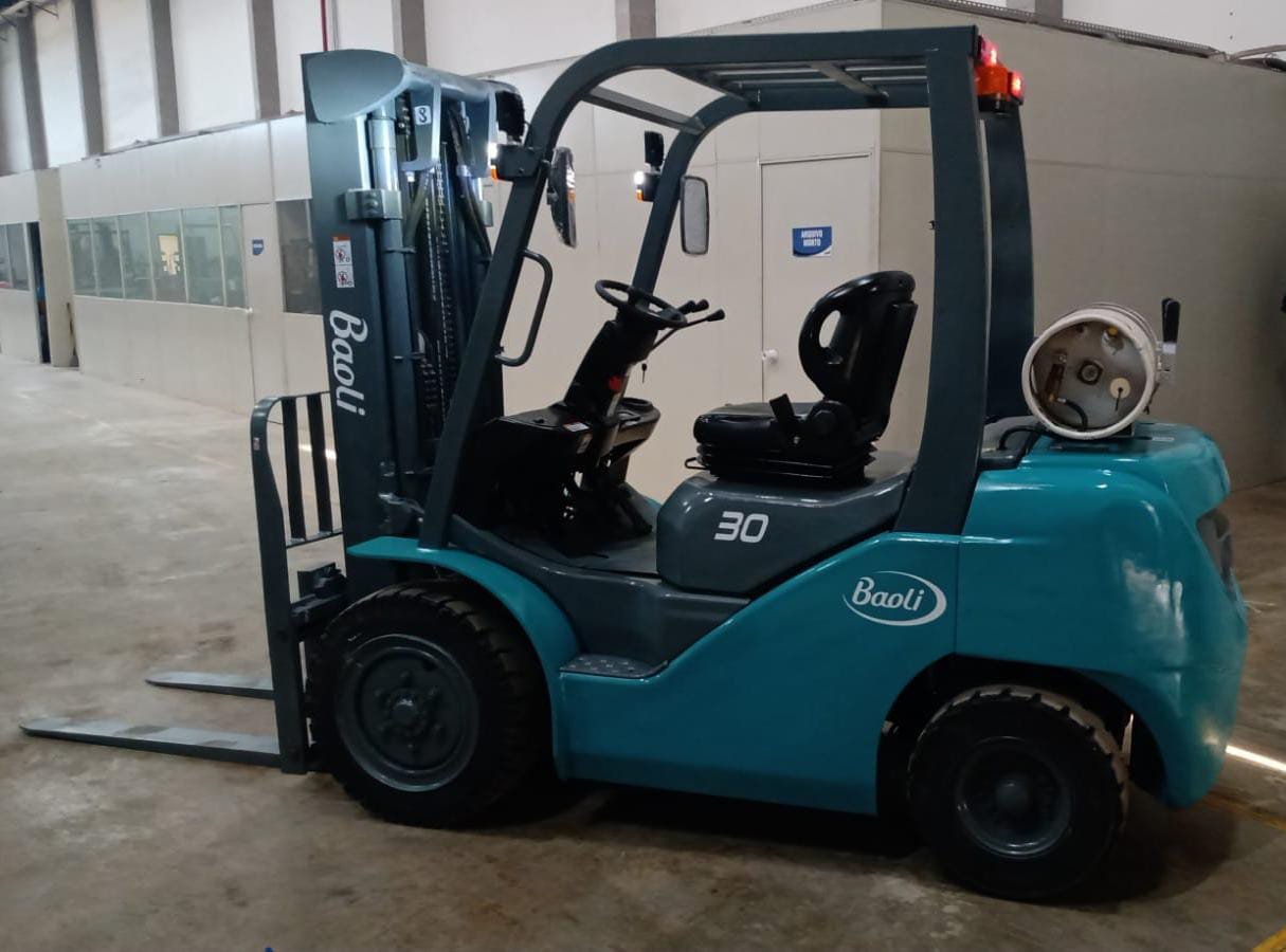 Empilhadeira Combustão - Baoli - FG30