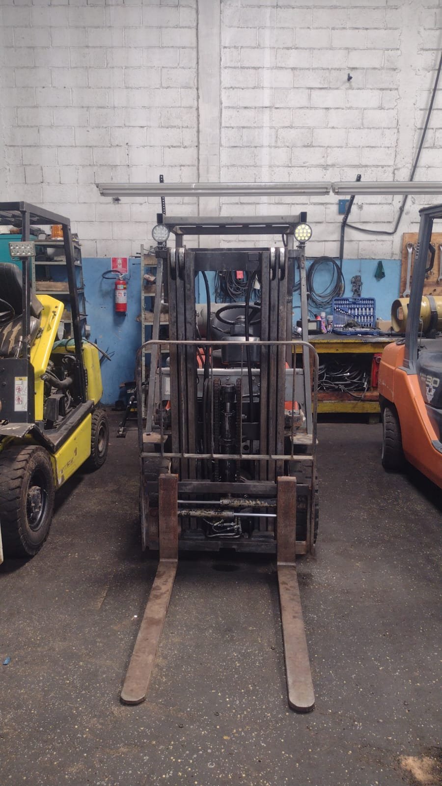 Empilhadeira Combustão - Toyota - 6FG18