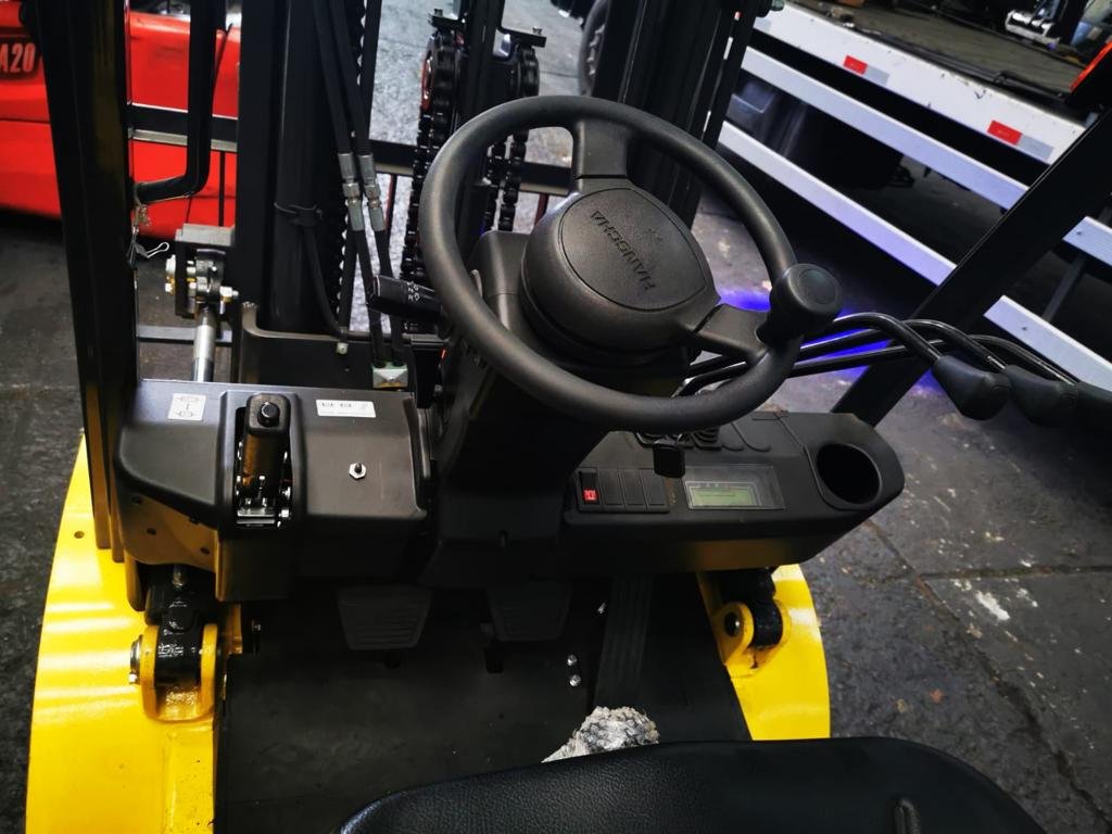 Empilhadeira Combustão - Hangcha - CPQD25