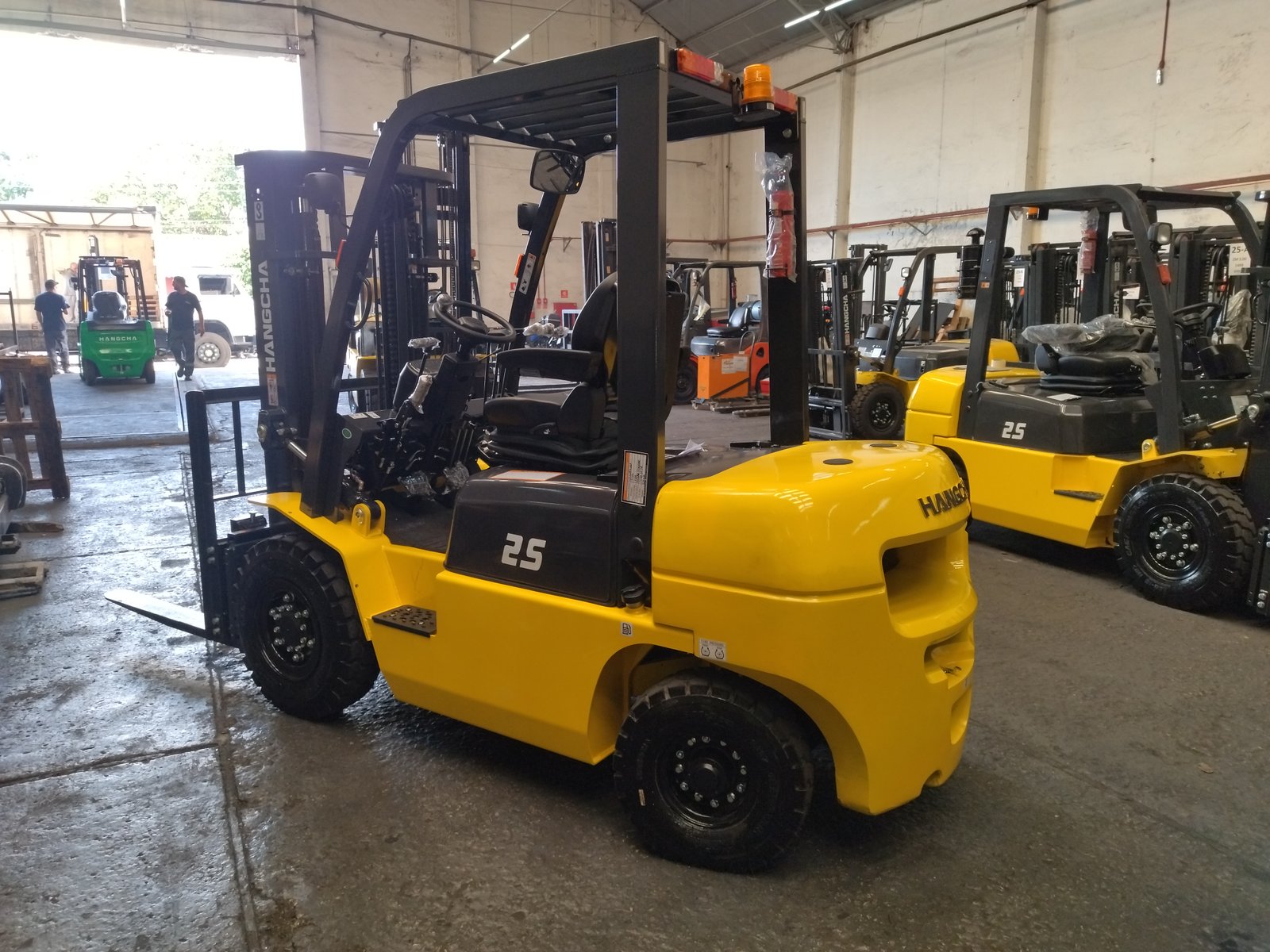 Empilhadeira Combustão - Hangcha - CPCD25