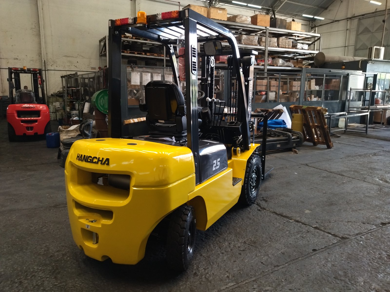 Empilhadeira Combustão - Hangcha - CPCD25