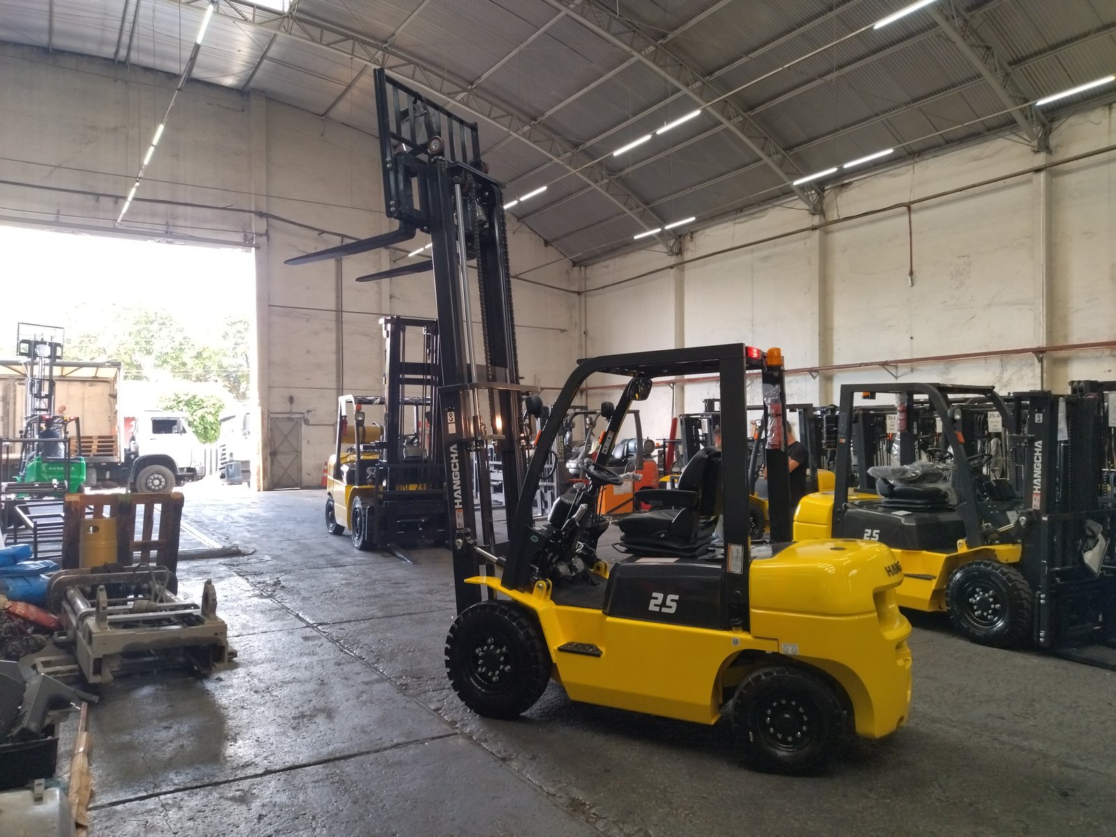 Empilhadeira Combustão - Hangcha - CPCD25