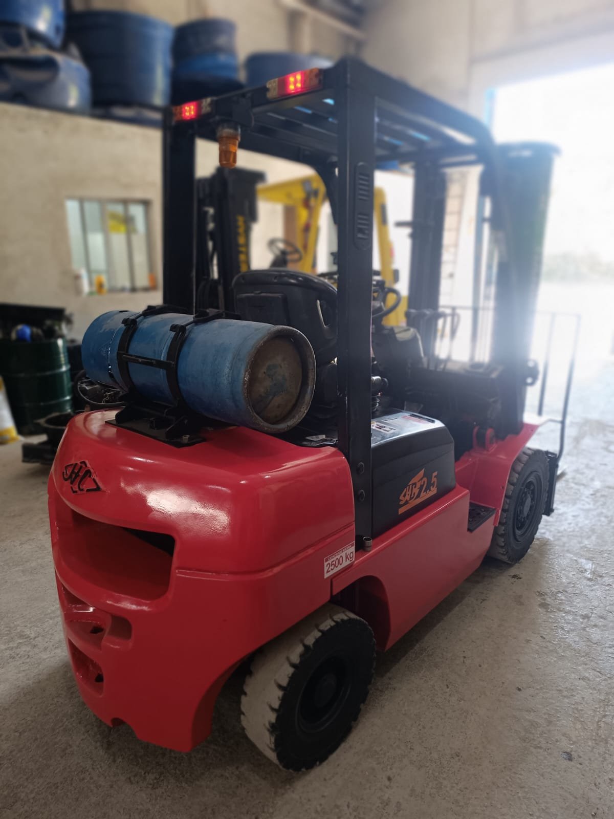 Empilhadeira Combustão - Hangcha - CPQD25