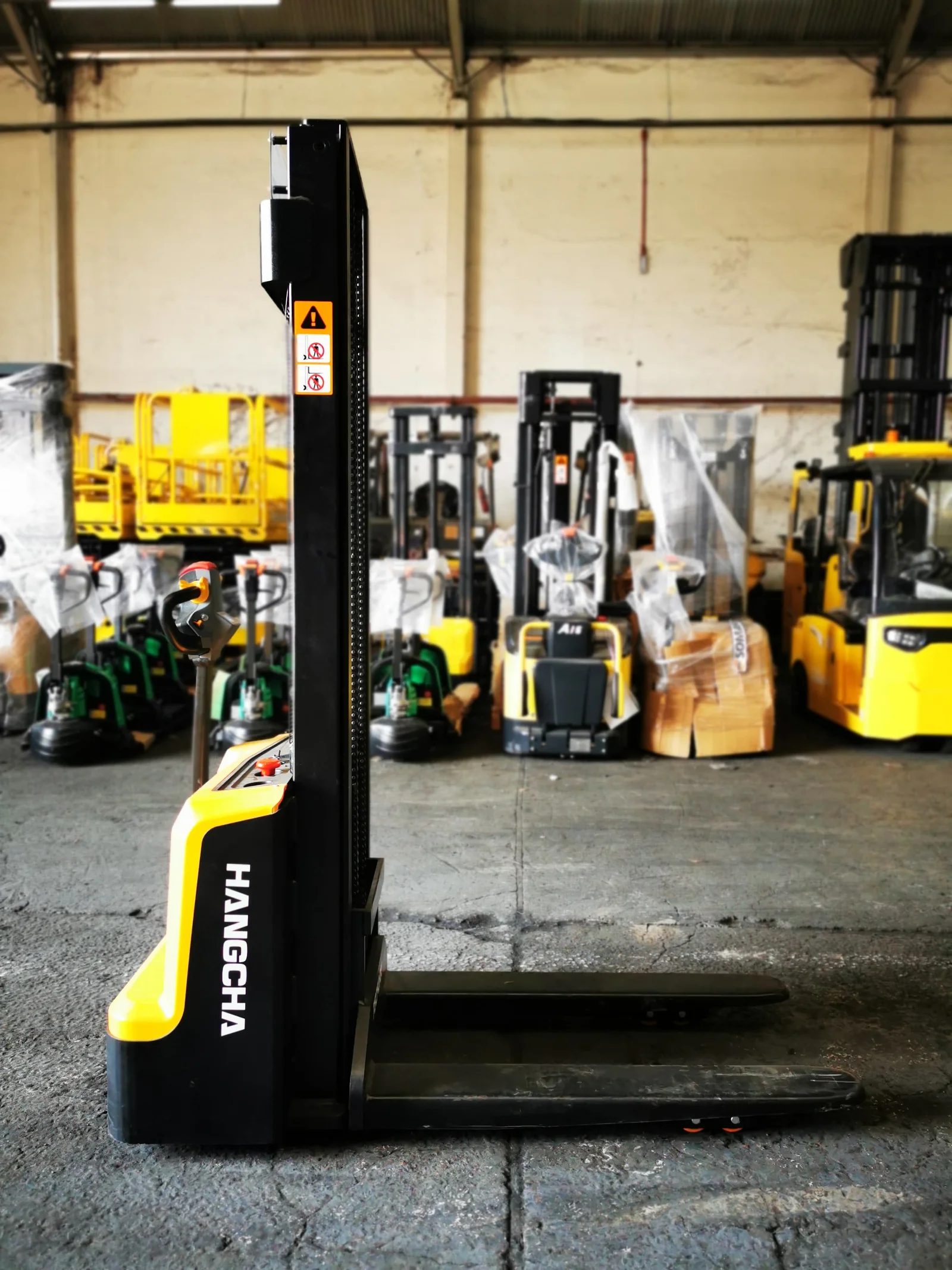 Empilhadeira Paleteira - Hangcha - CDD15