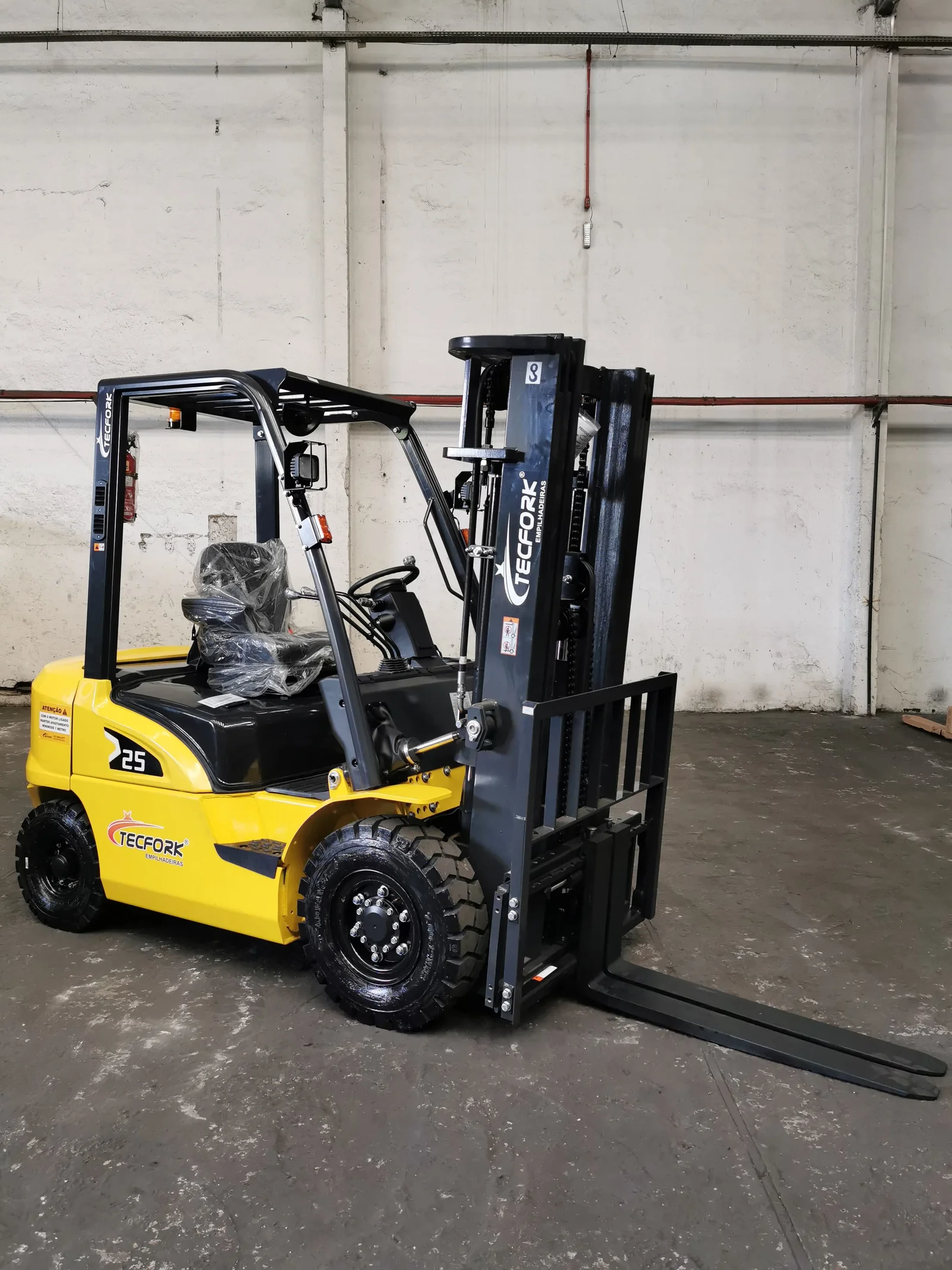 Empilhadeira Combustão - Hangcha - CPCD25