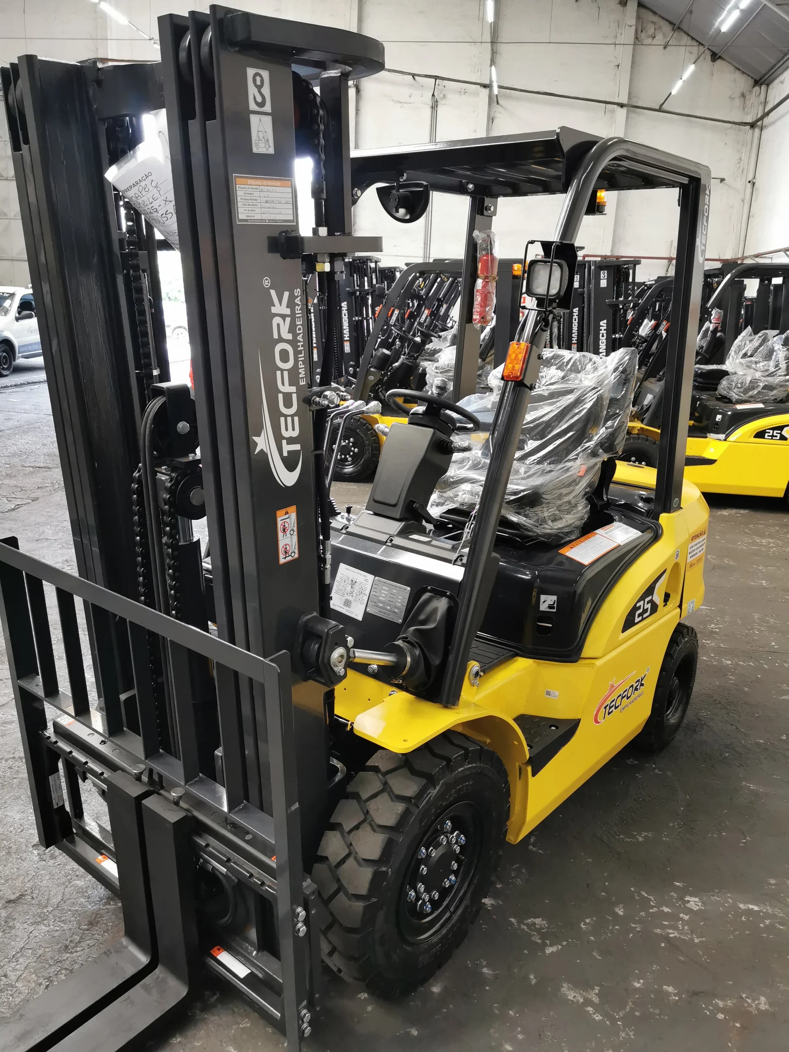 Empilhadeira Combustão - Hangcha - CPCD25