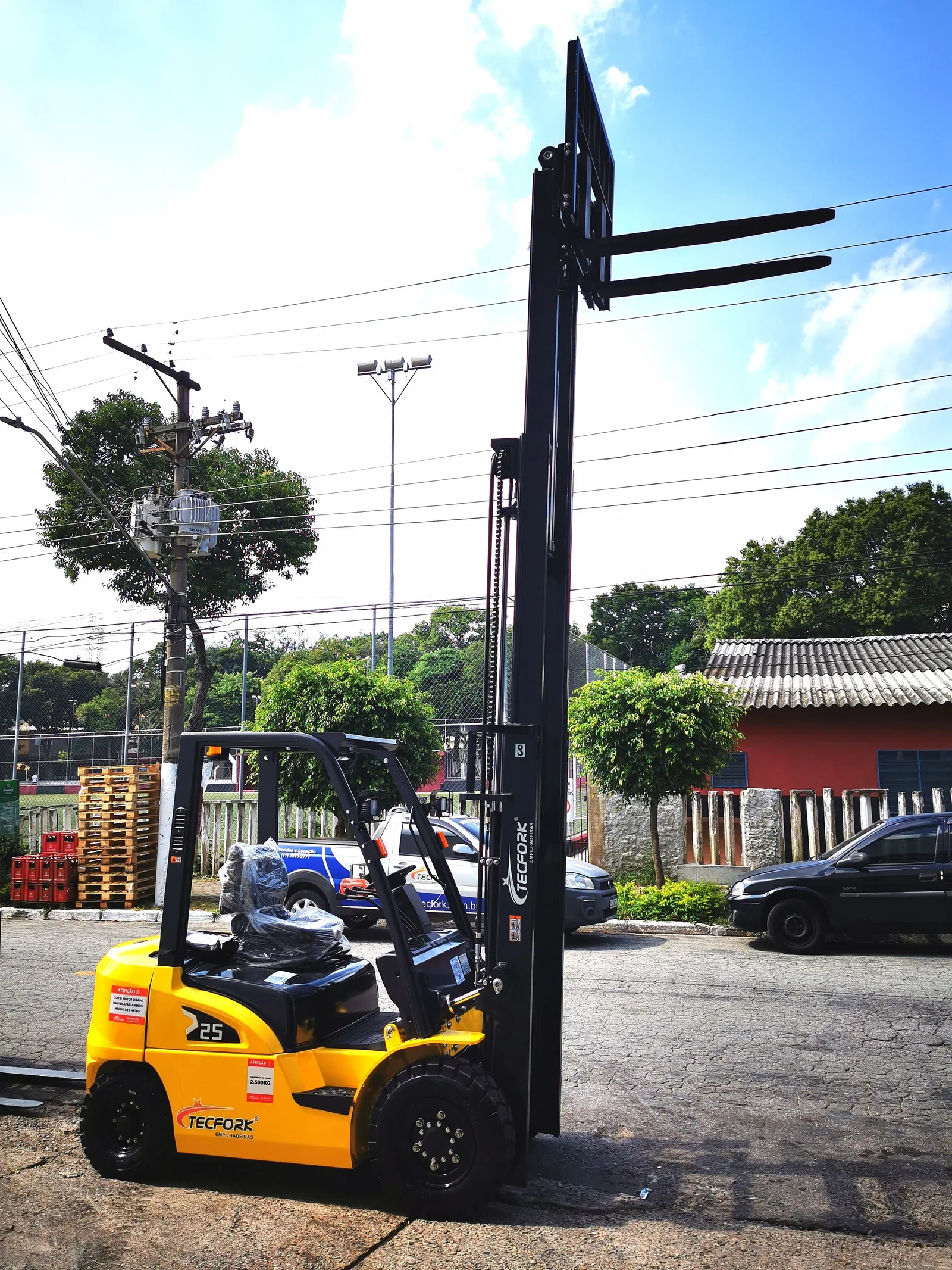 Empilhadeira Combustão - Hangcha - CPCD25