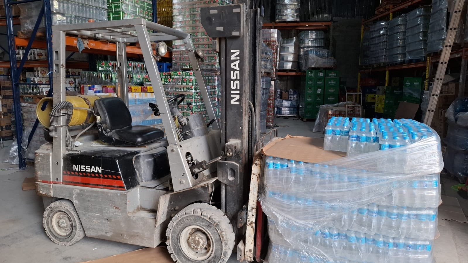 Empilhadeira Combustão - Nissan - FG18