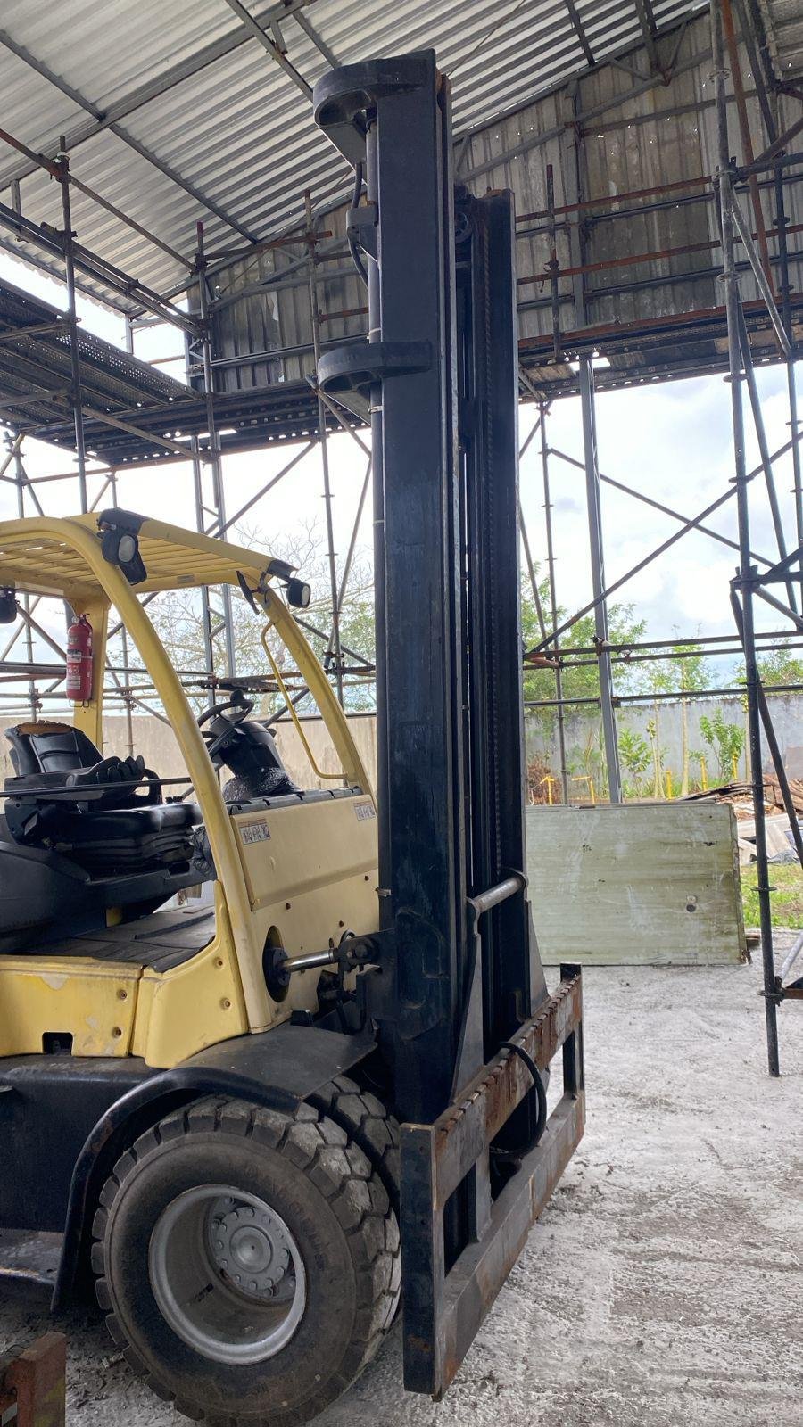 Empilhadeira Combustão - Hyster - H155FT