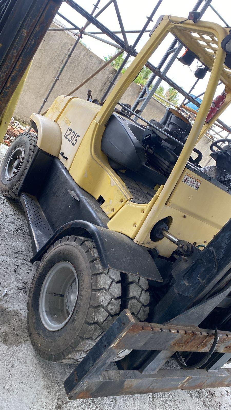 Empilhadeira Combustão - Hyster - H155FT