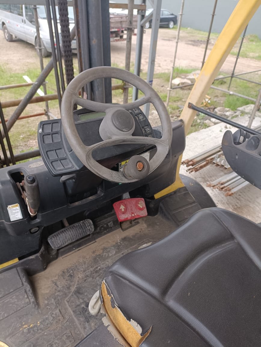 Empilhadeira Combustão - Hyster - H155FT