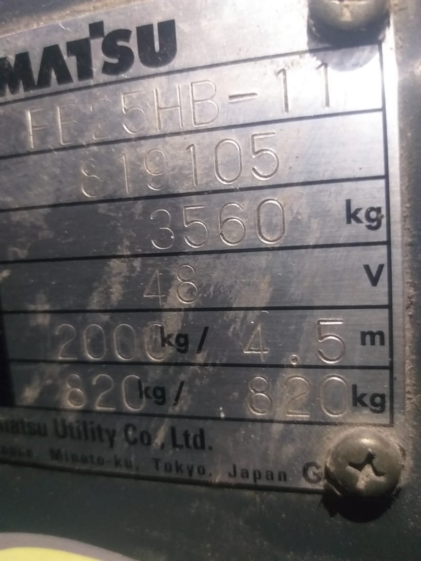 Empilhadeira Combustão - 02 Komatsu - FB25HB-11