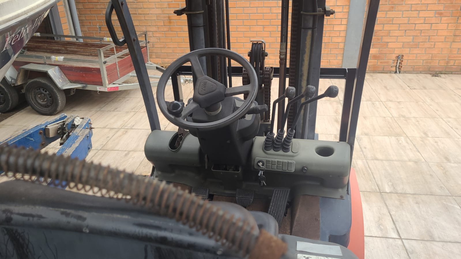 Empilhadeira Combustão - Tailift - FG25