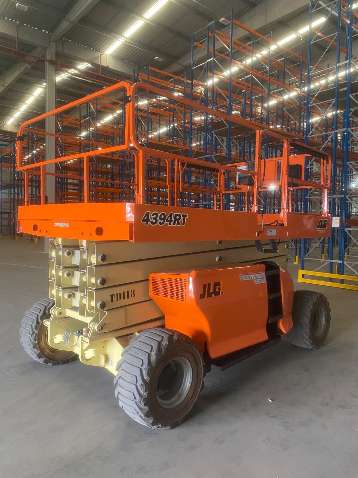 Plataforma Elevatória - JLG - 4394RT