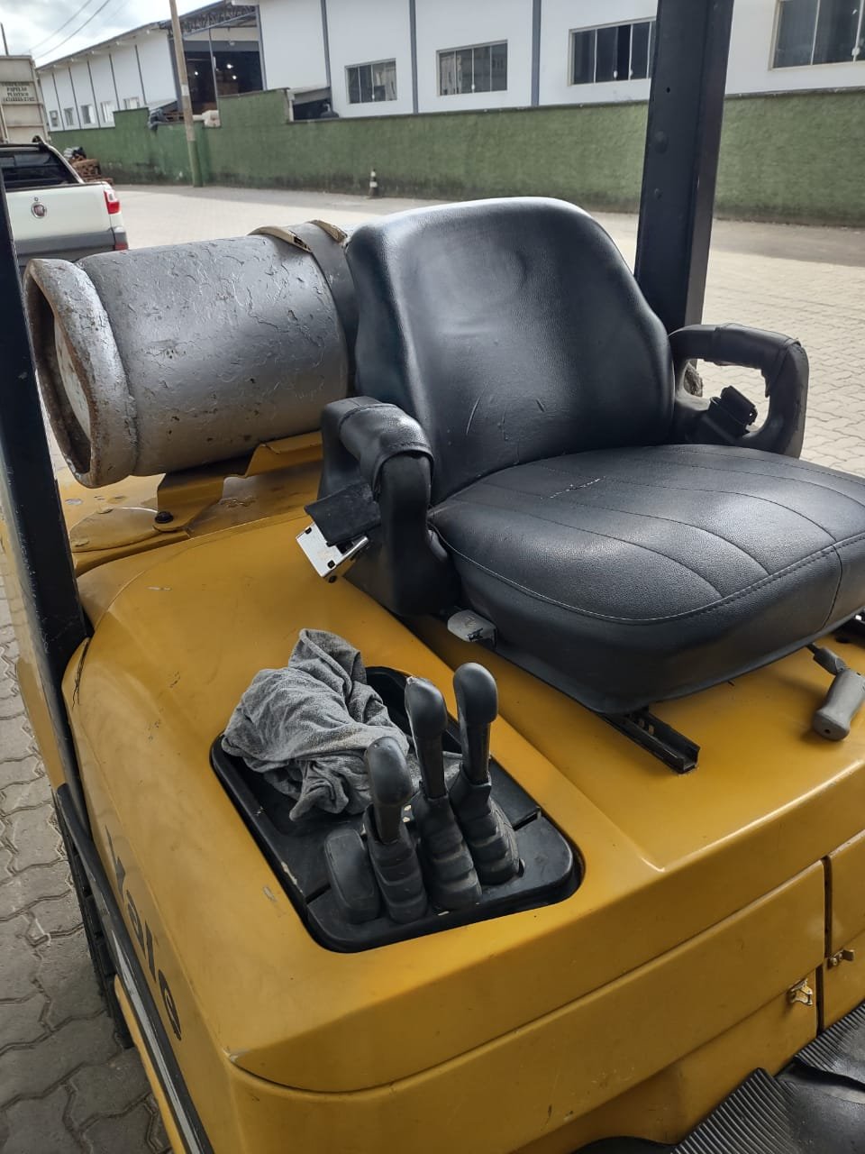 Empilhadeira Combustão - Yale - GTP050