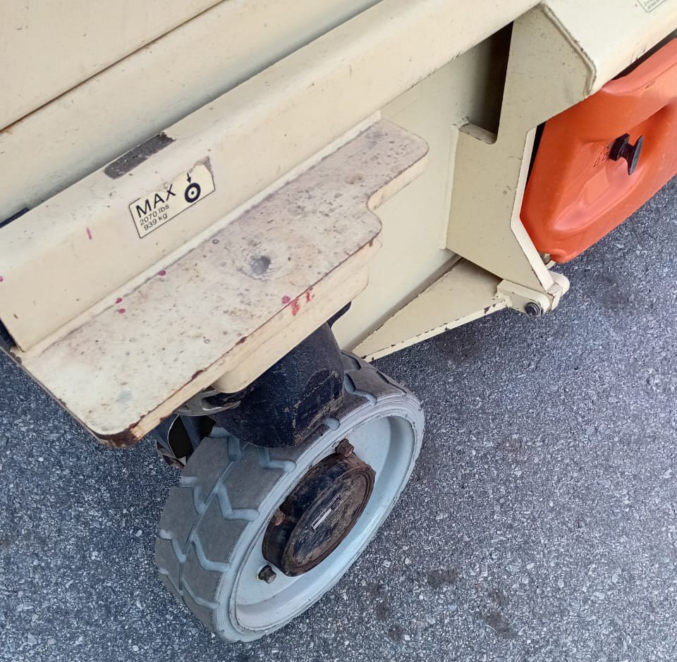 Plataforma Elevatória - JLG - 3246ES