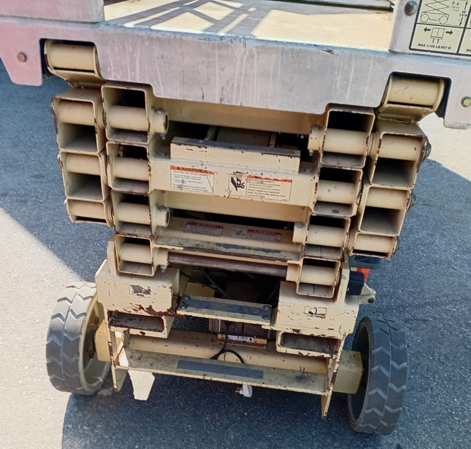 Plataforma Elevatória - JLG - 3246ES