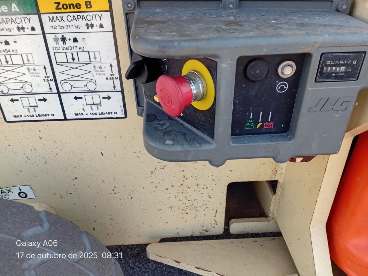 Plataforma Elevatória - JLG - 3246ES