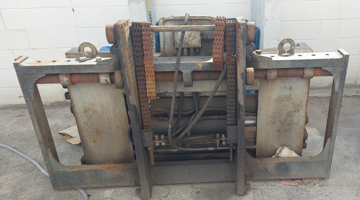 Empilhadeira Combustão - Hyster - H155FT