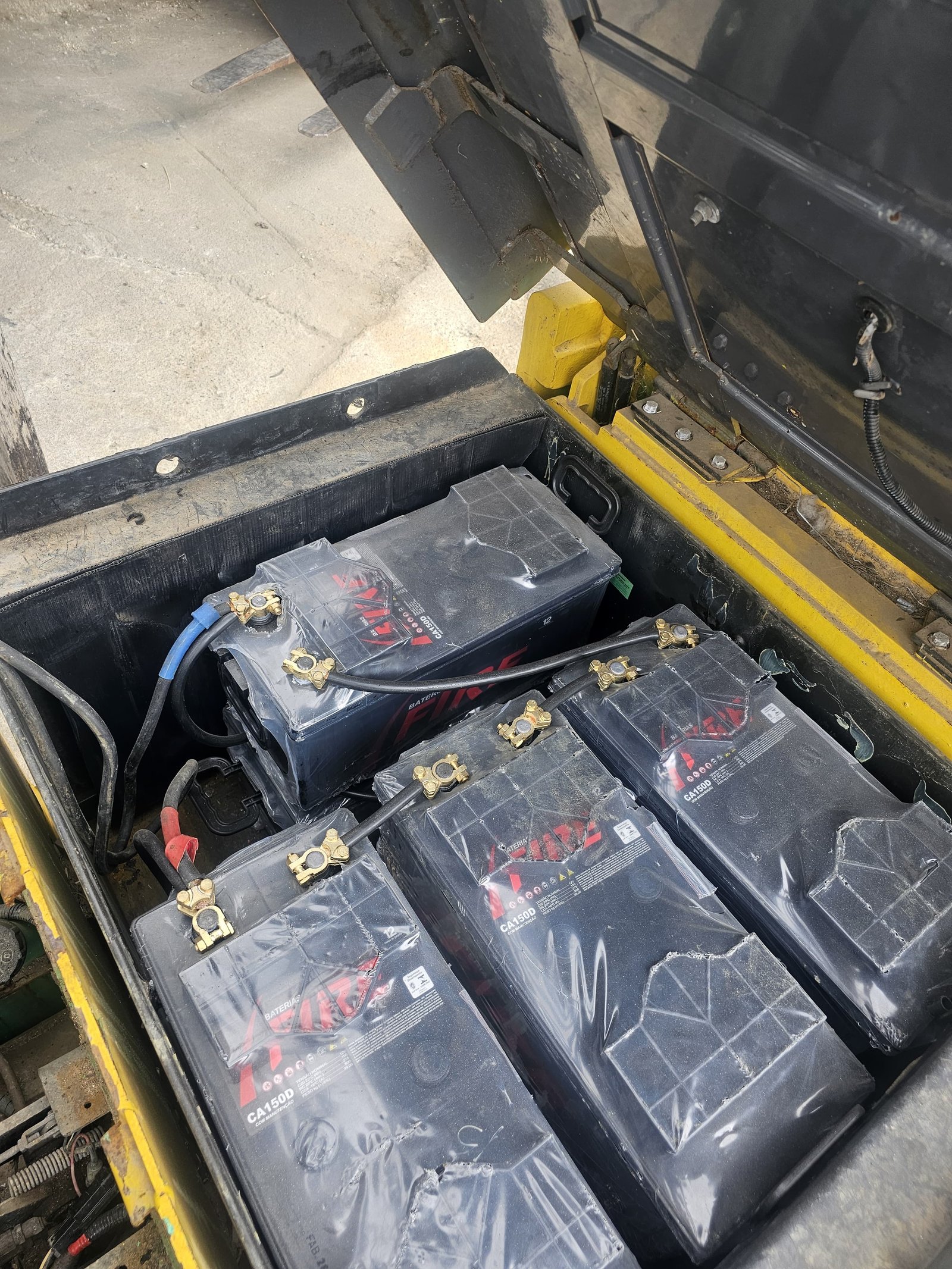 Empilhadeira Contrabalanceada - Mitsubishi - FB25