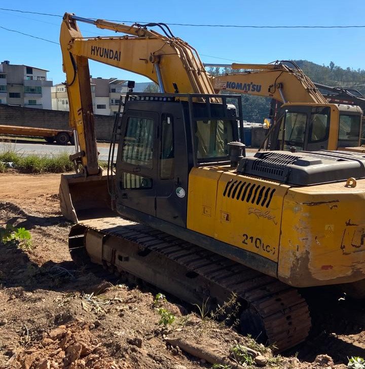 Escavadeira - Hyundai - R210LC-7