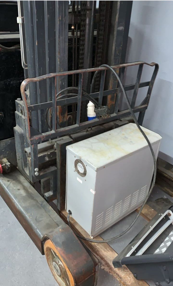 Empilhadeira Retrátil - Still - FME17