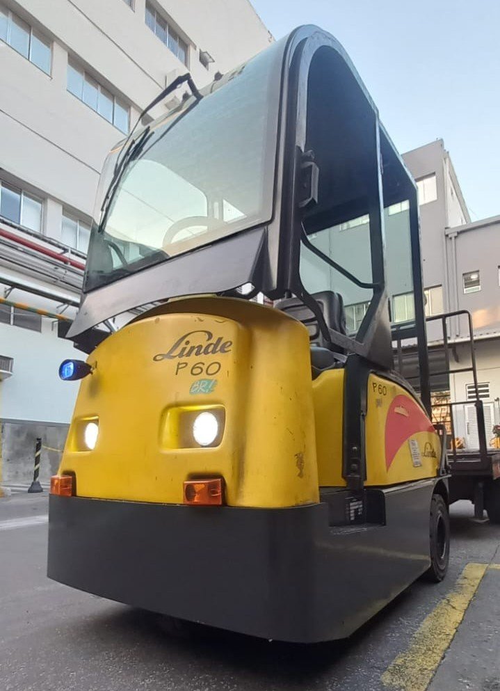 Rebocador de Carga - Linde - P60