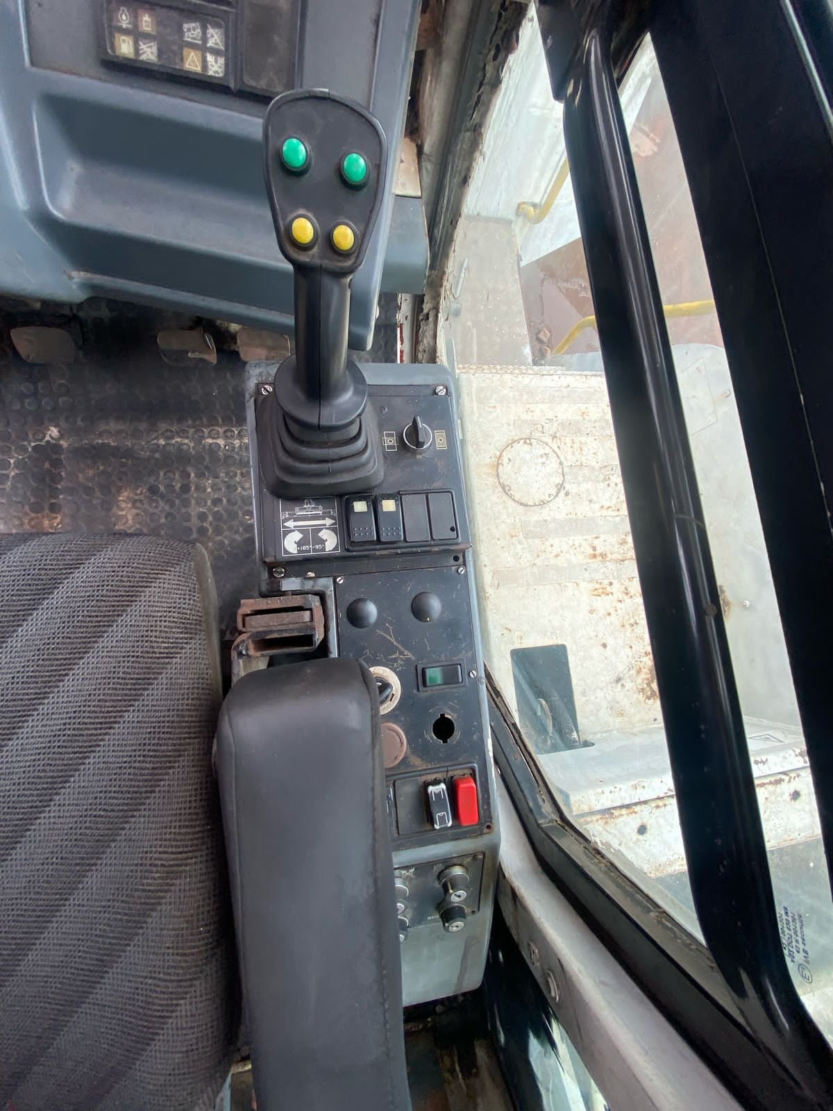 Empilhadeira Reach Stacker - Terex - TFC45