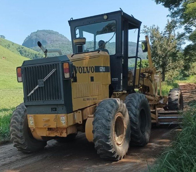 Motoniveladora - Volvo - G710