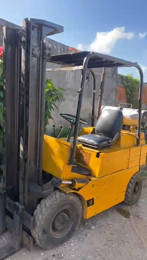 Empilhadeira Combustão - Yale - G83P050