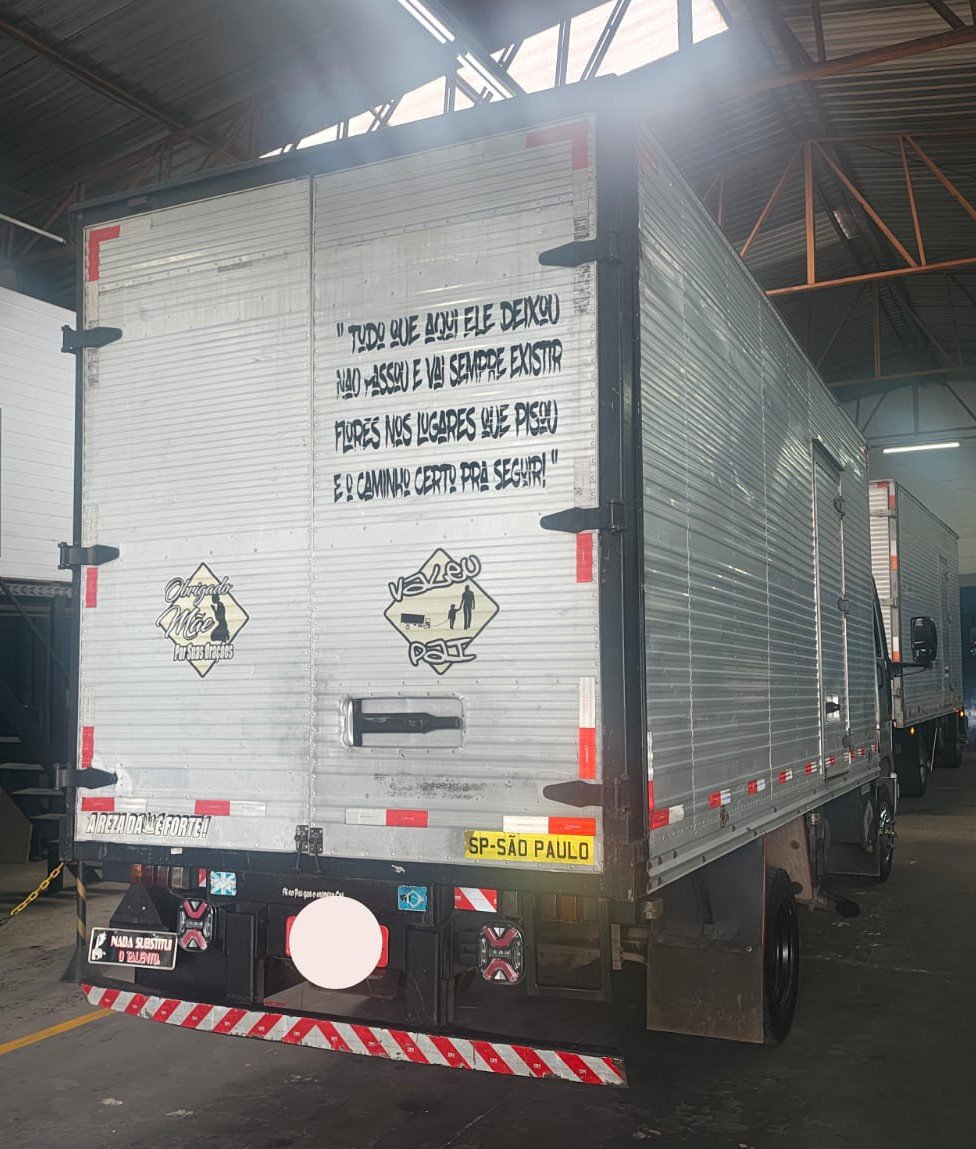 Caminhão - Ford - Cargo 712