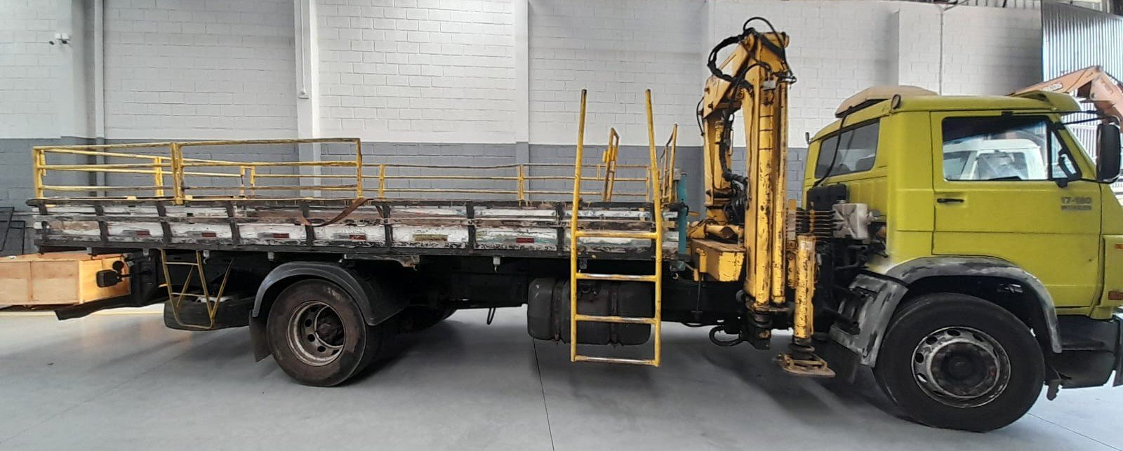 Caminhão - Volkswagen - 17180