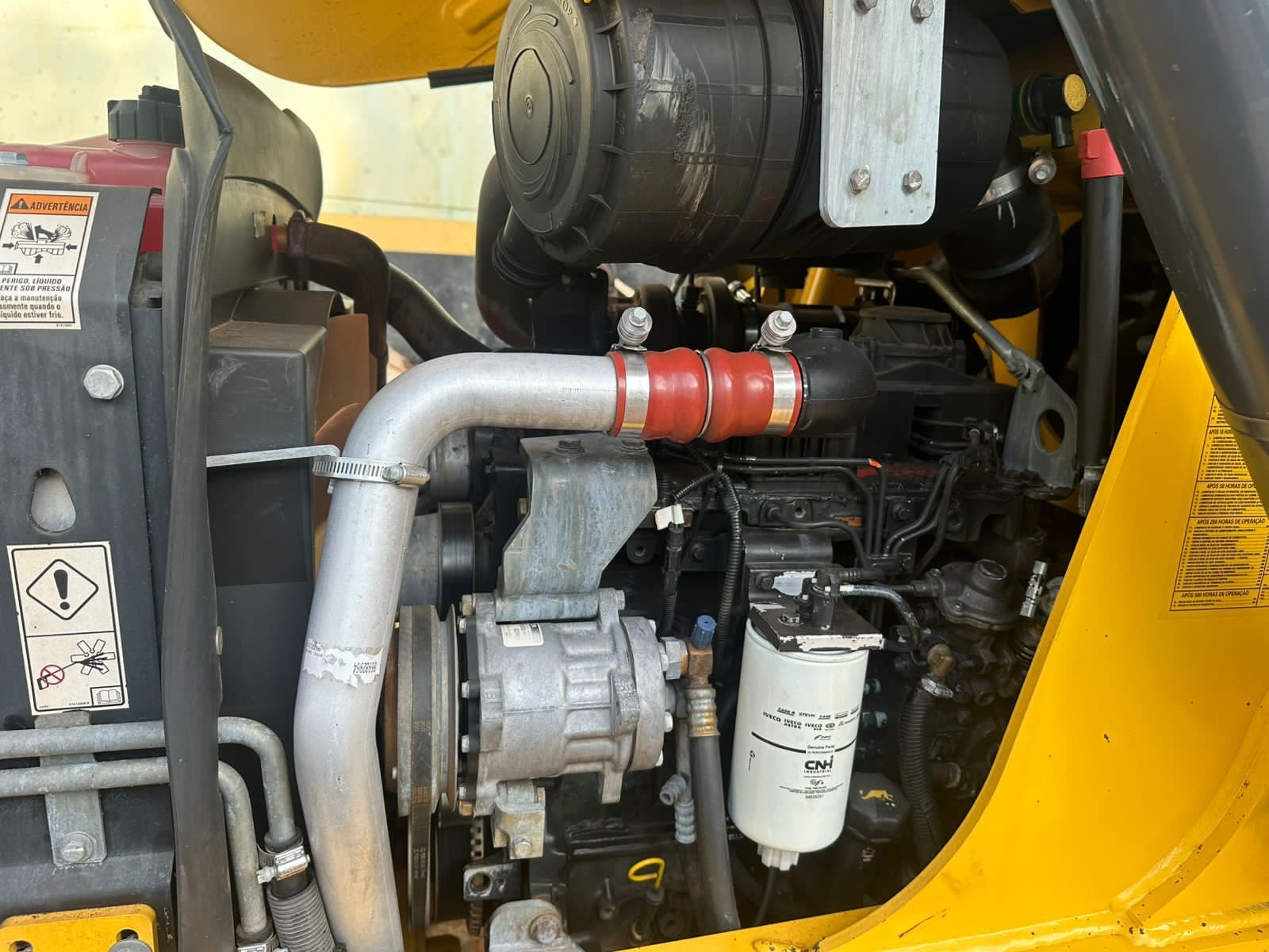 Retroescavadeira - New Holland - B95B