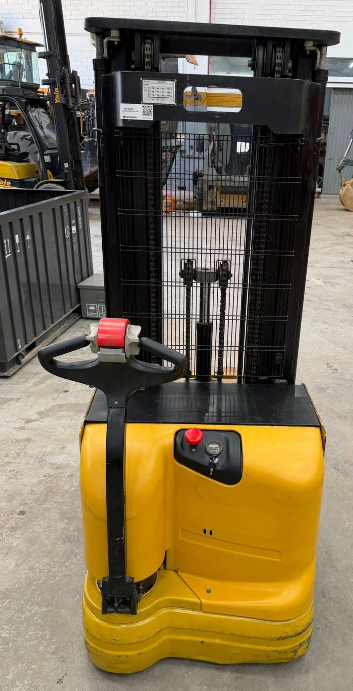 Empilhadeira Transpaleteira - Yale - MS16