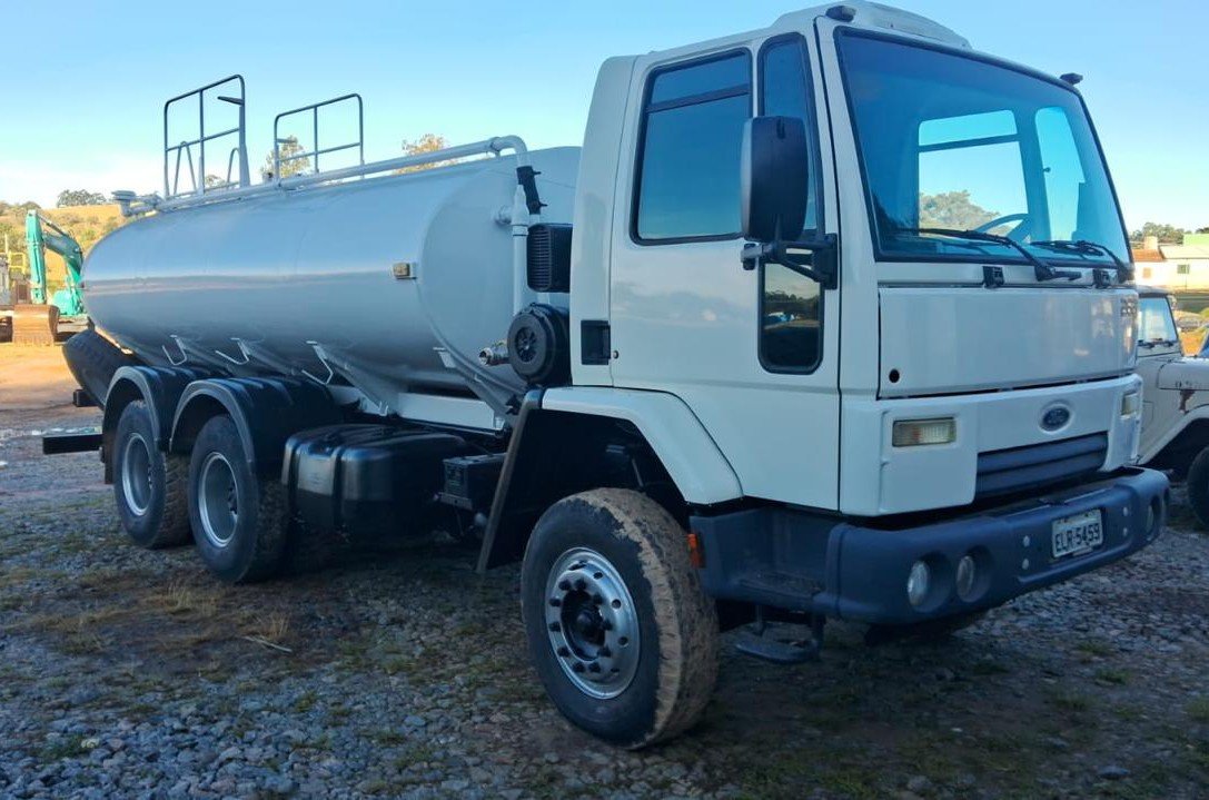 Caminhão - Ford - 2622E