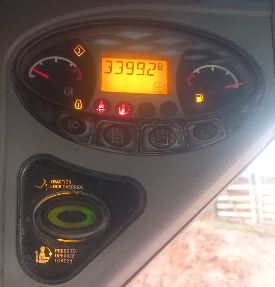 Mini Carregadeira - BobCat - S130