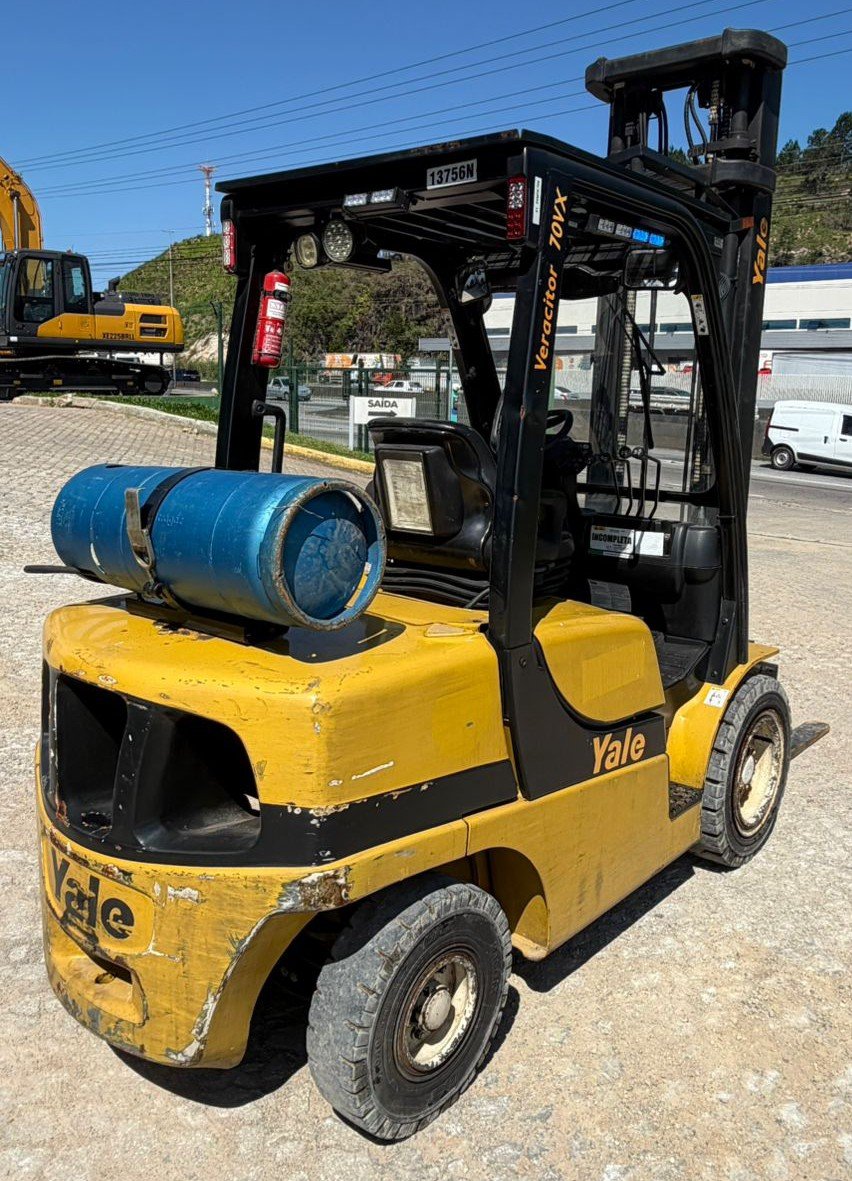 Empilhadeira Combustão - Yale - GP070VX