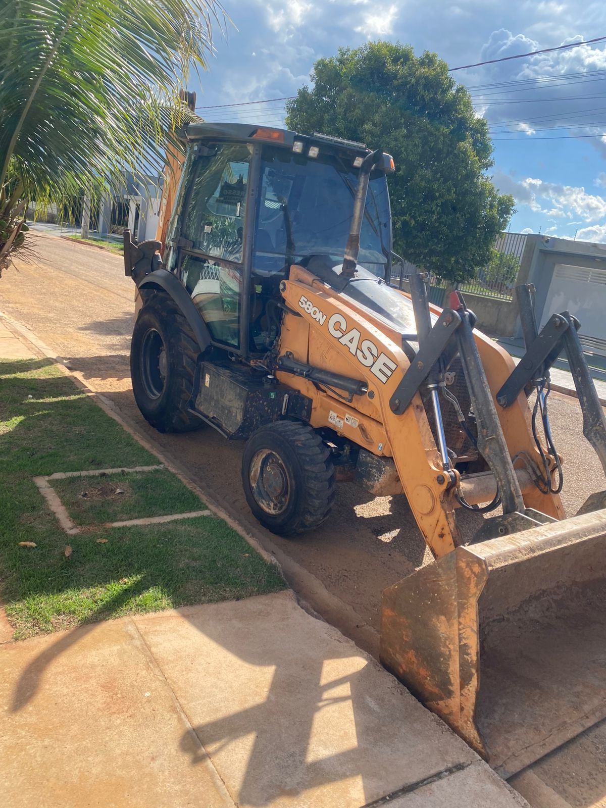 Retroescavadeira - Case - 580N