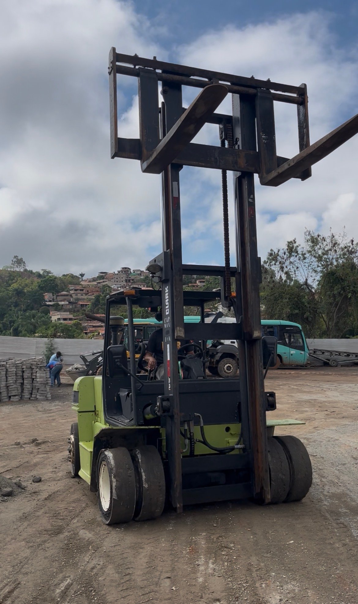 Empilhadeira Combustão - Clark - C70D