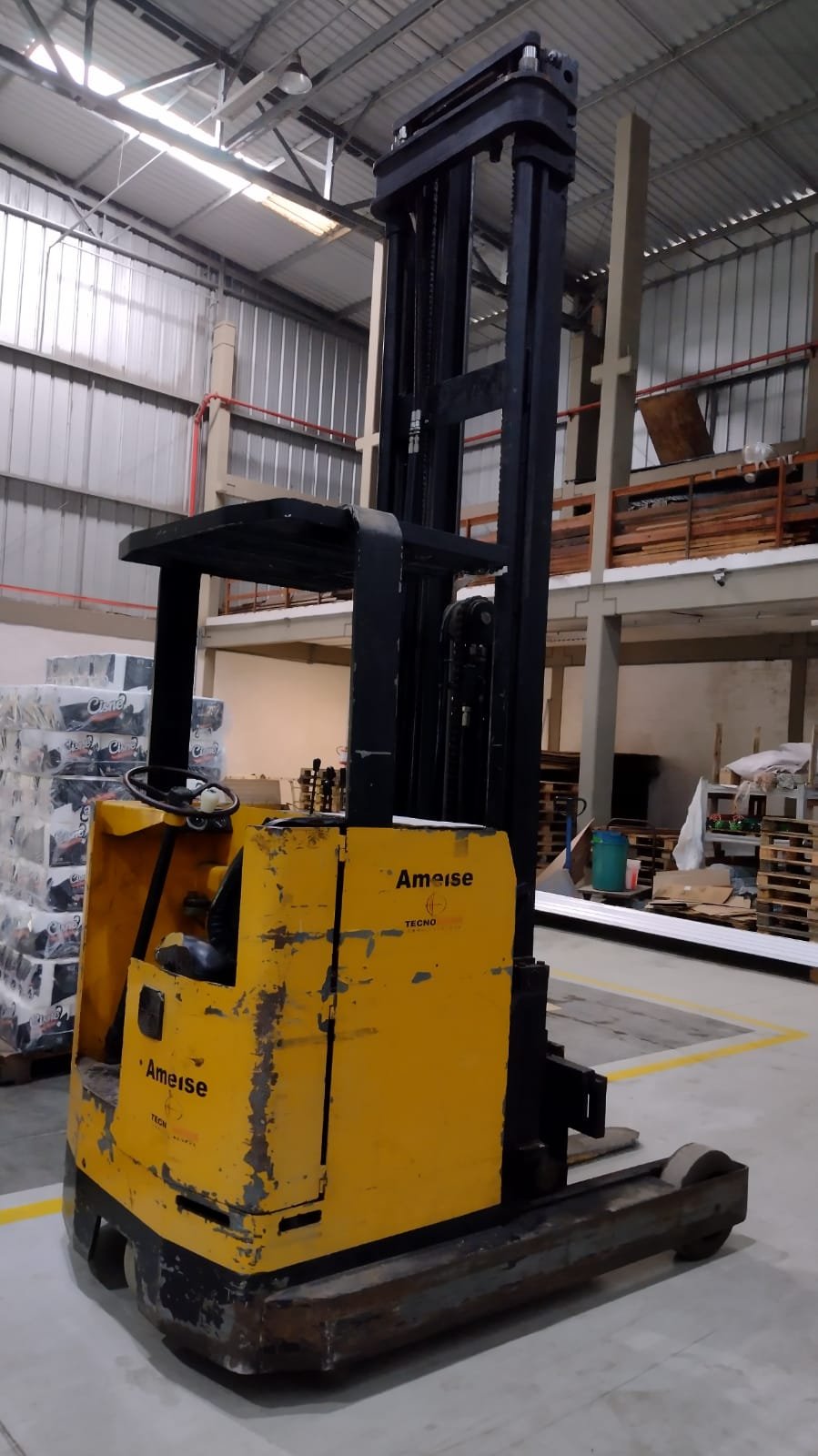 Empilhadeira Retrátil - Ameise - ETV20