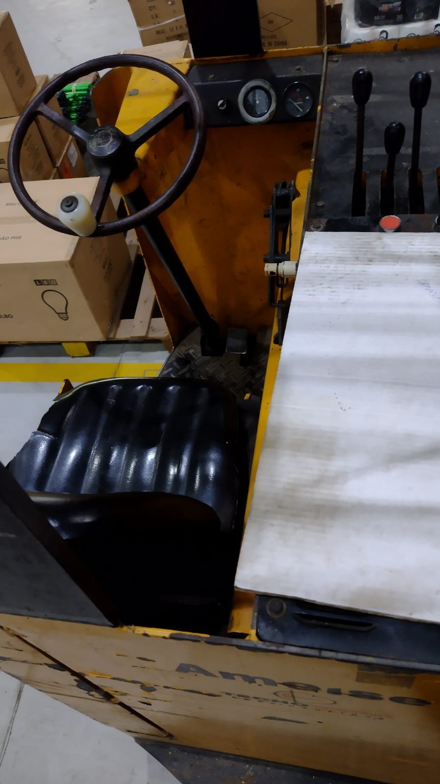 Empilhadeira Retrátil - Ameise - ETV20