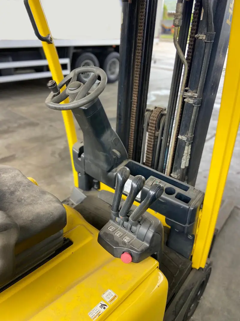 Empilhadeira Contrabalanceada - Hyster - J35XNT