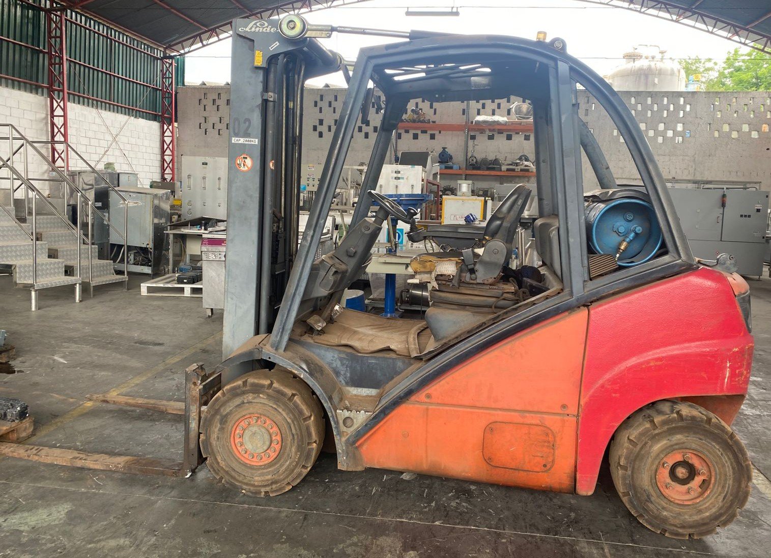 Empilhadeira Combustão - Linde - H25T